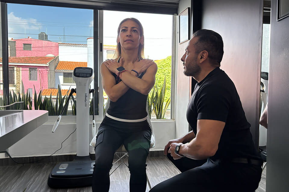 Prueba funcional de levantamiento asistida por una evaluadora